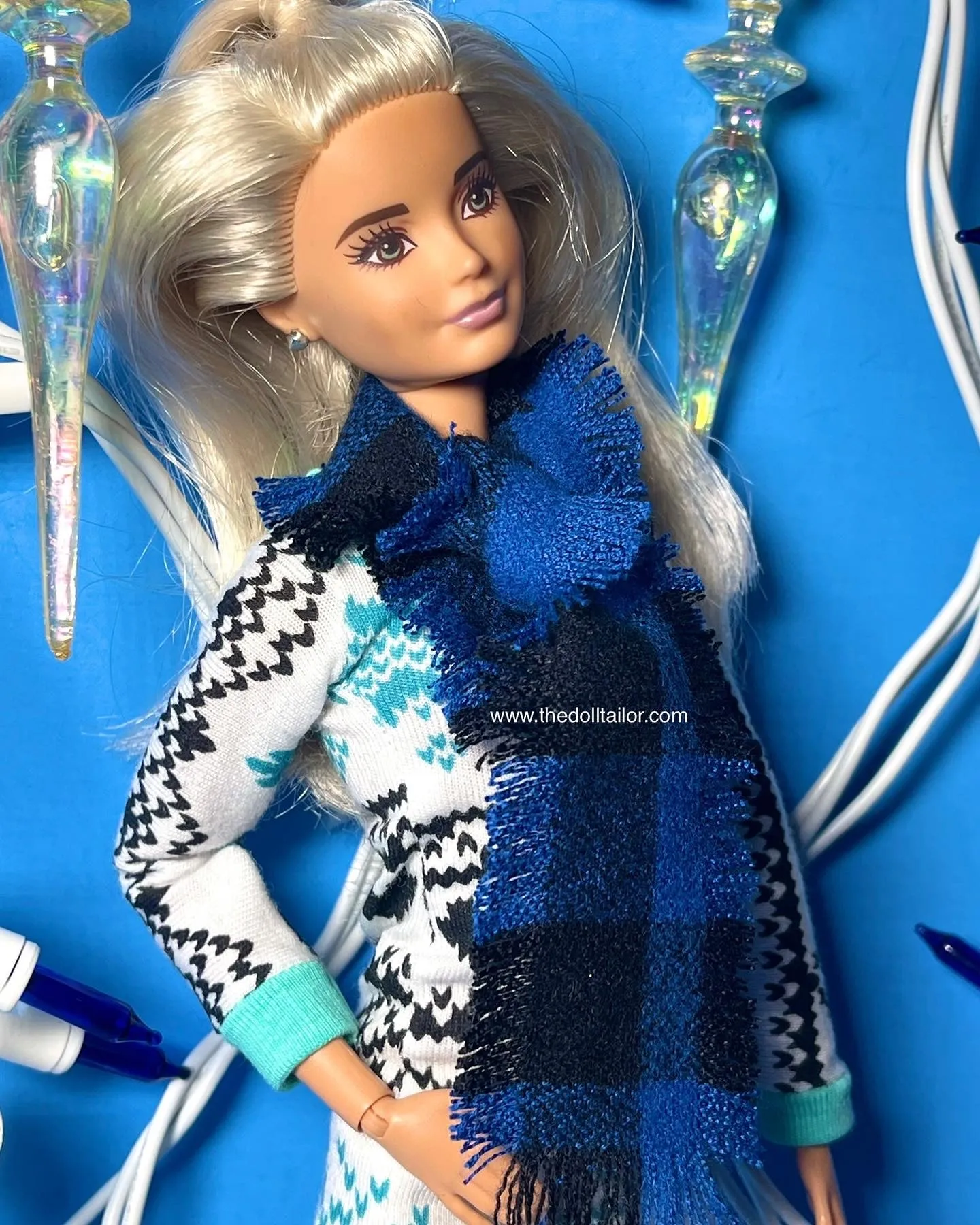 Flannel scarves for fashion dolls 1.6 scale scarves