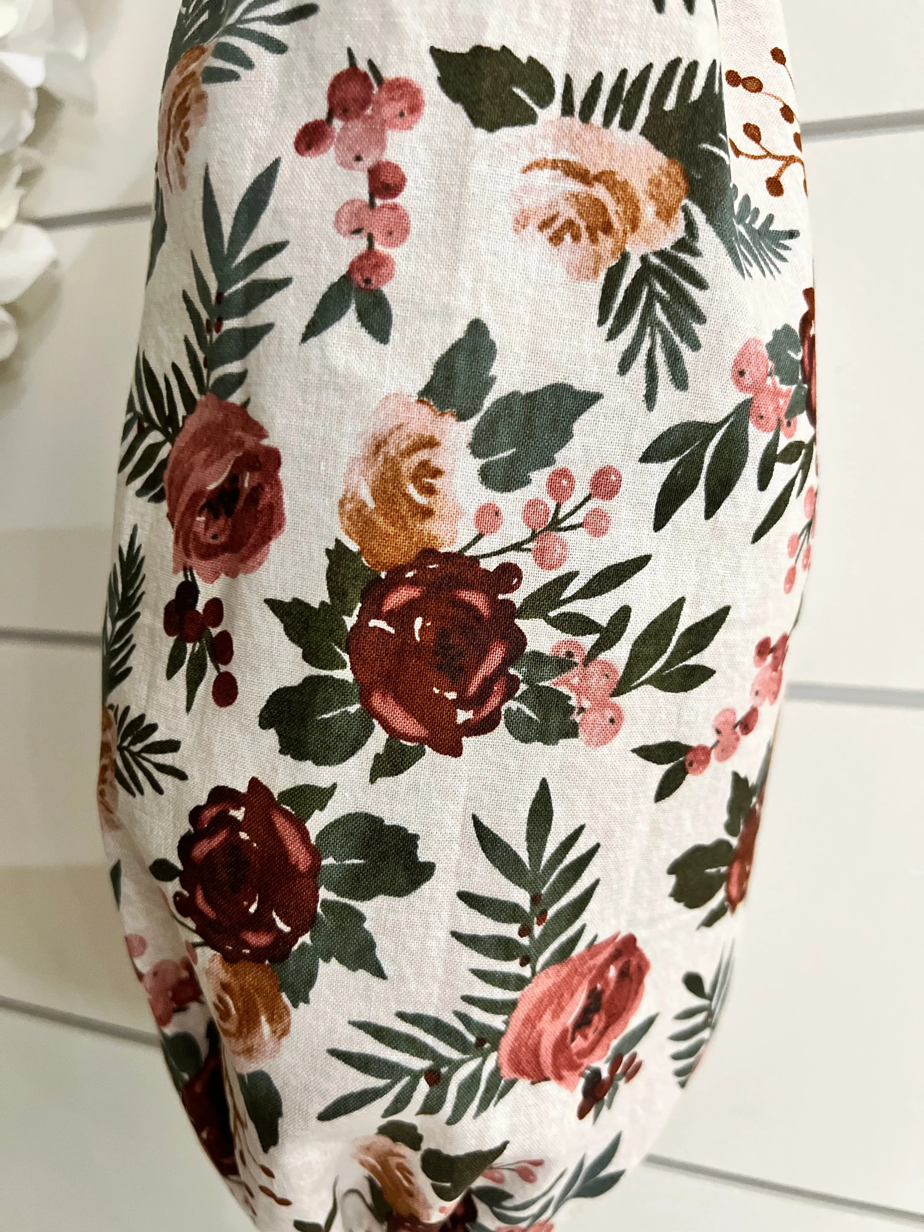 Mauve Florals Bag Holder