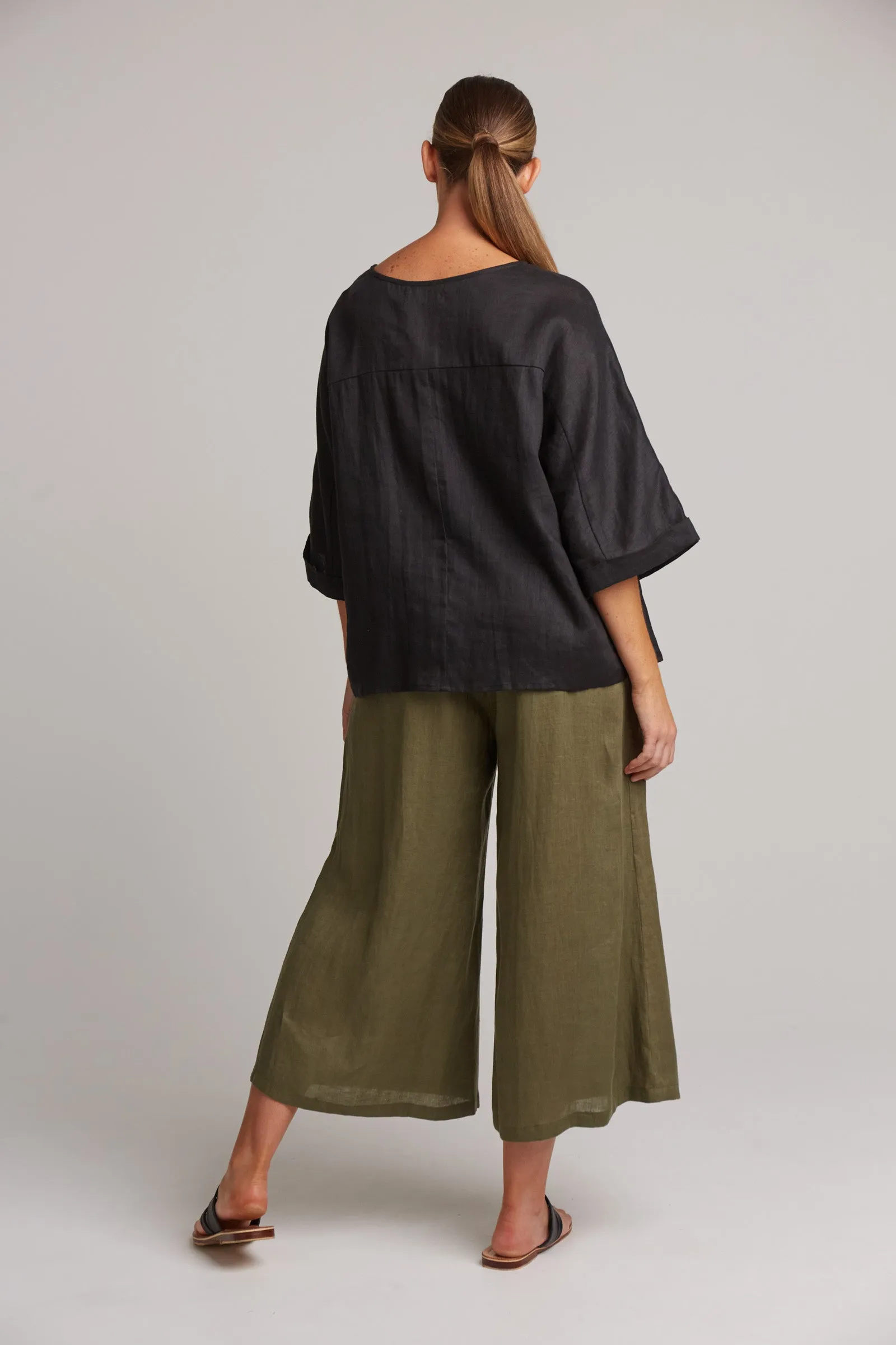 Studio Linen Relaxed Top - Black